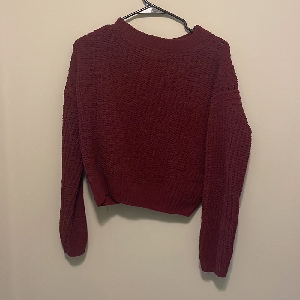 Red sweater - Picture 2 of 3